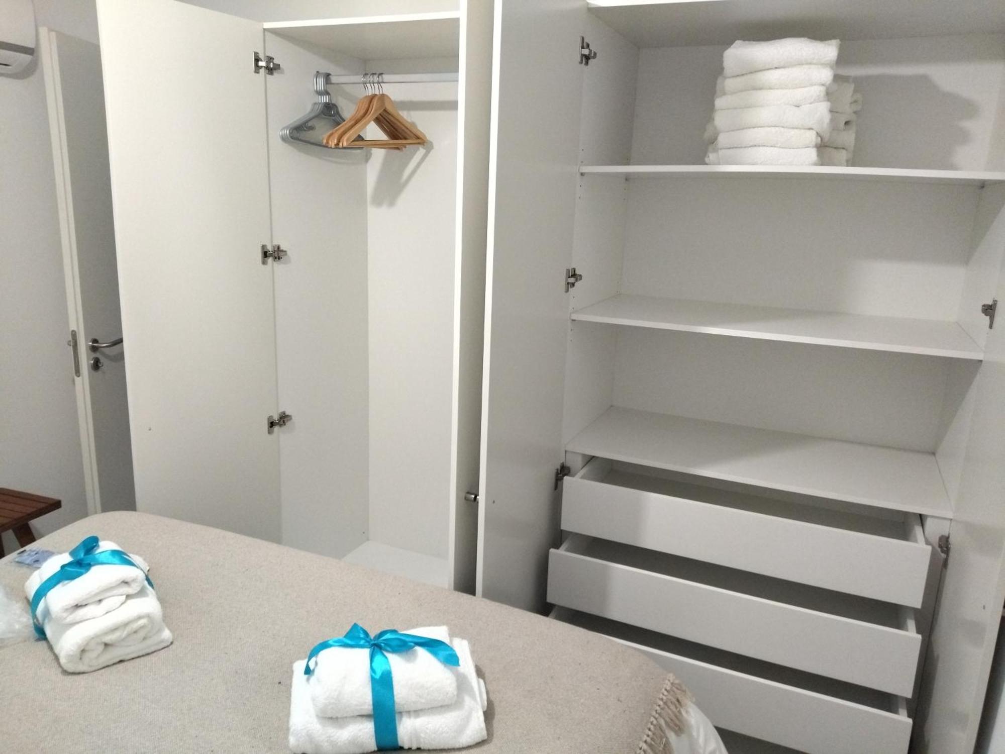 Cais Das Pedras Patio Apartment - With Washer And Dryer Machine Porto Kültér fotó